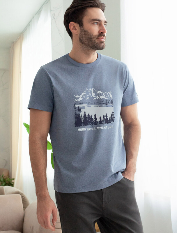 Футболка из премиального хлопка с авторским принтом