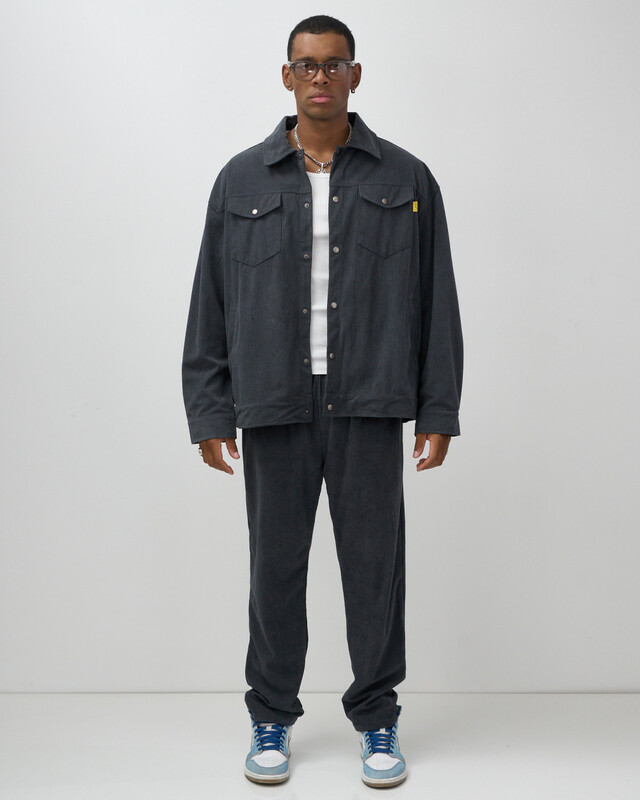 Спортивный костюм мужской весна-лето темно-серого цвета 55040TC