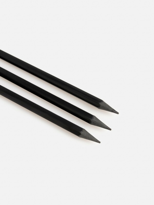 Набор из 3х карандашей ч/г, заточенных, с ластиком, НВ Asako