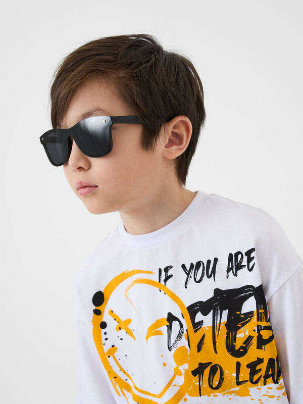 Солнцезащитные очки с поляризацией для детей