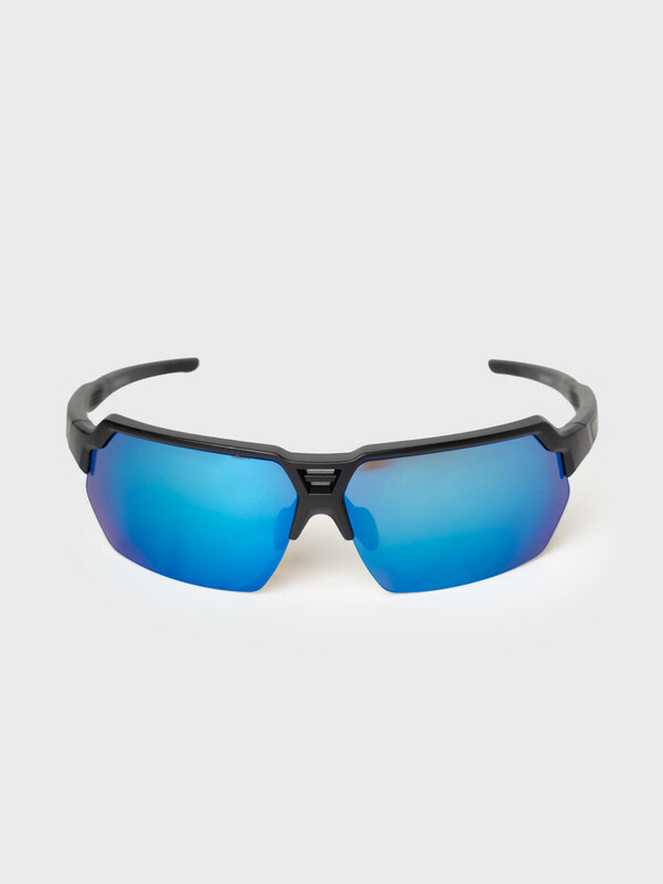 Солнцезащитные очки для детей