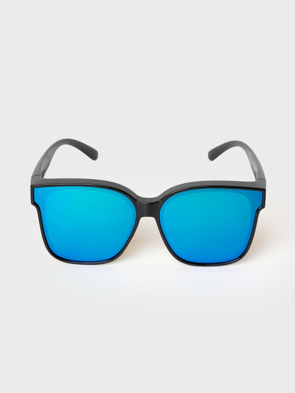 Солнцезащитные очки для детей