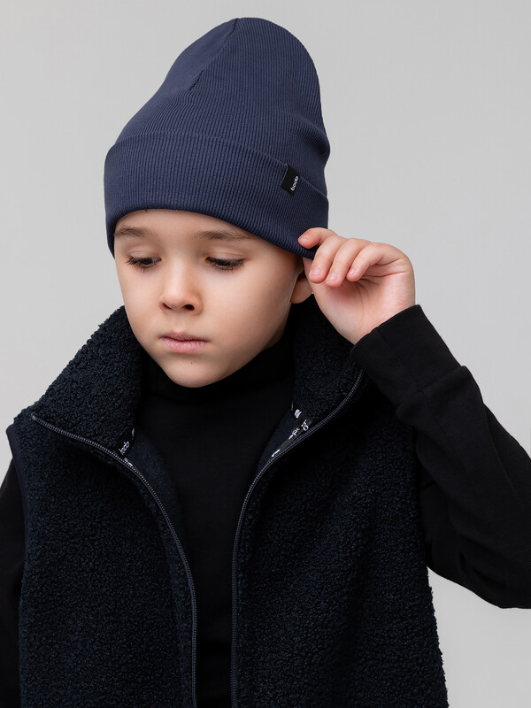 Шапка с отворотом в рубчик