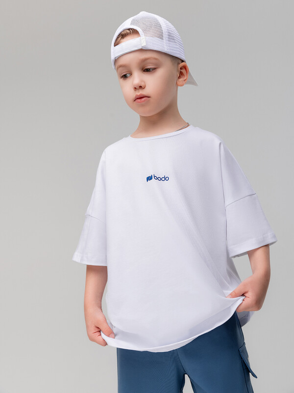 Футболка "С характером, конечно..."