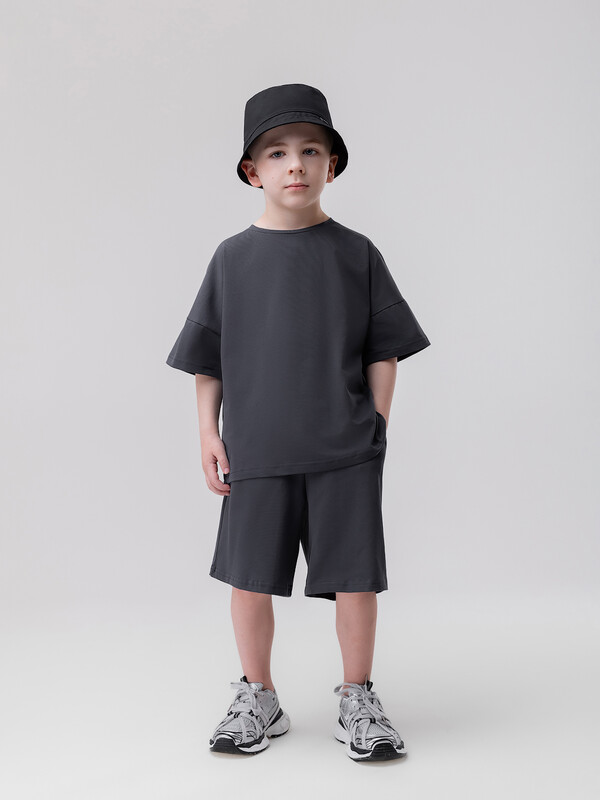 Костюм однотонный с шортами