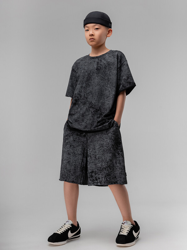 Костюм с необработанным краем