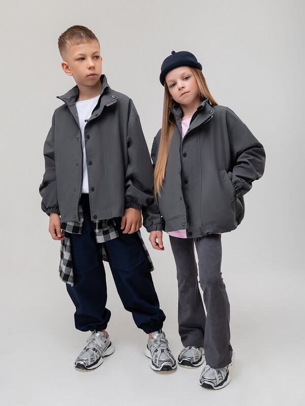 Ветровка с воротником стойкой