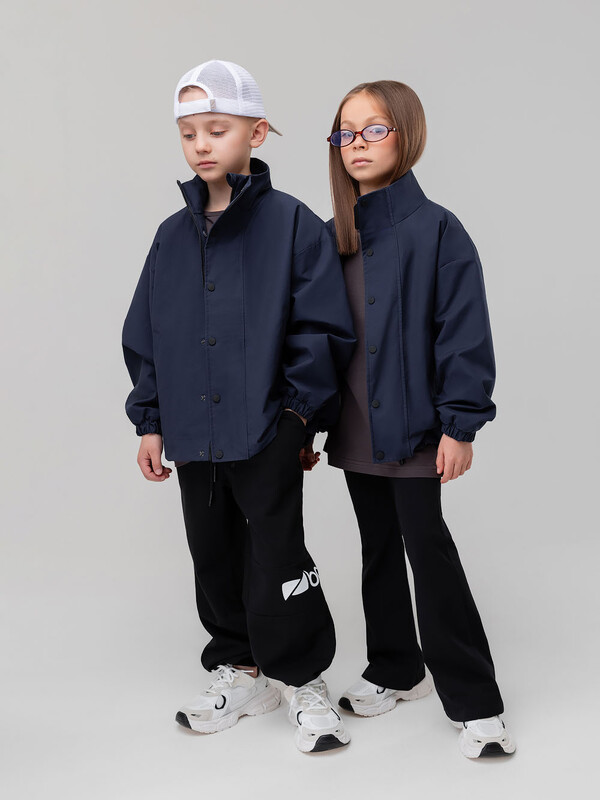 Ветровка с воротником стойкой