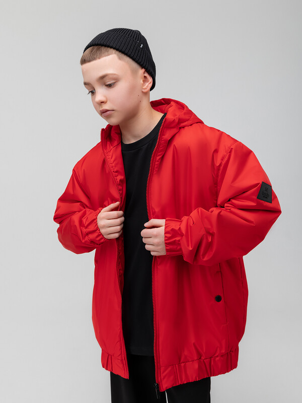 Бомбер с капюшоном