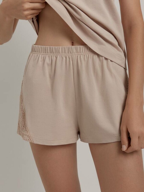 Для дома CONTE GRAFIC LACE LHW 1980 Шорты женские