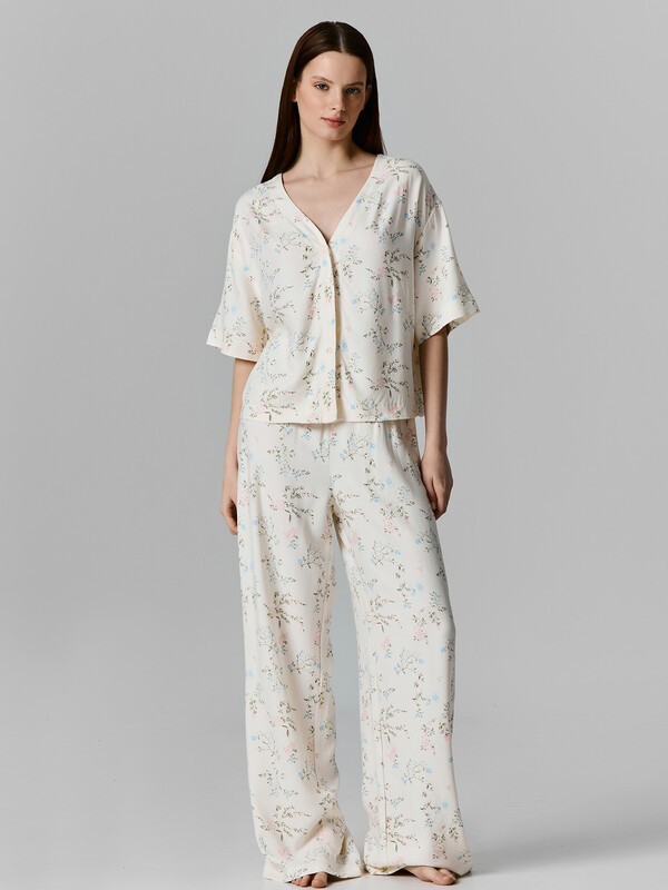 КОСТЮМ ЖЕНСКИЙ (ЖАКЕТ, БРЮКИ) 592494-1