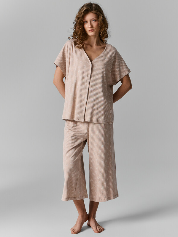 КОМПЛЕКТ ЖЕНСКИЙ (ДЖЕМПЕР, БРИДЖИ) 592657