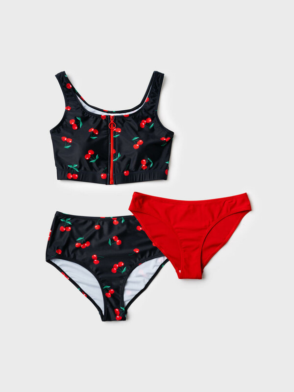 Комплект трикотажный для женщин: купальный костюм, плавки