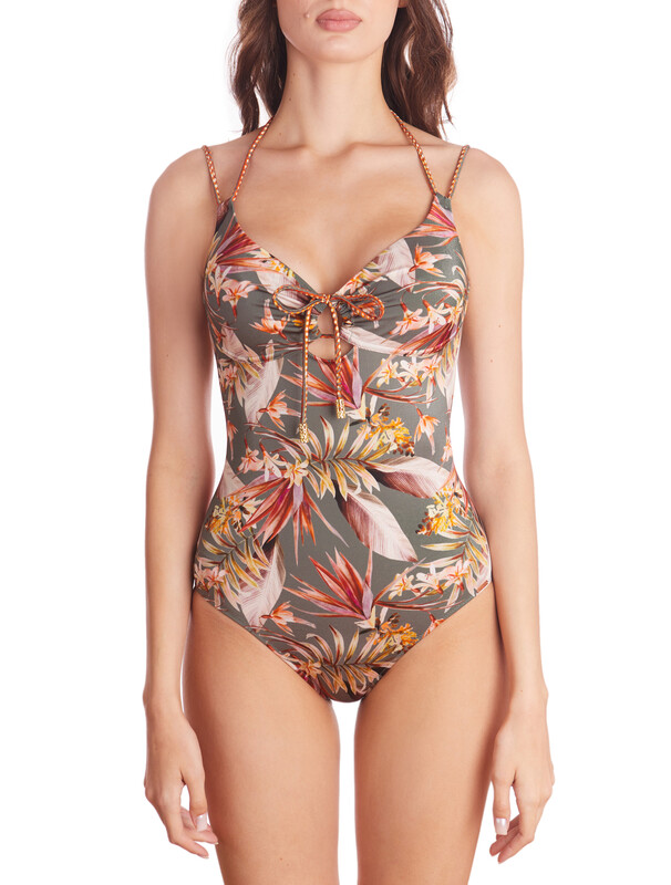 КУПАЛЬНИК ЖЕН. Вистерия