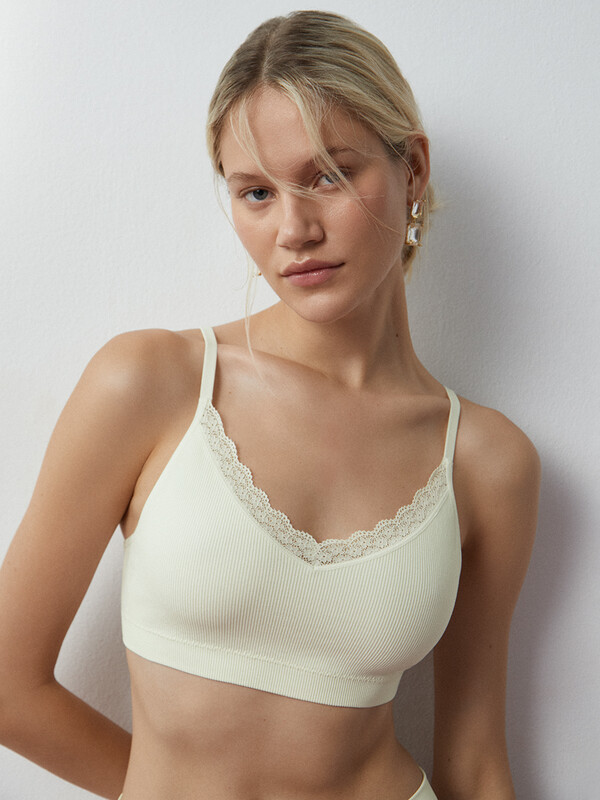 Топы бесшовные Топы бесшовные Mi 1011S French Chic Майка "Топ" (топ на тонких бретелях с вкладышами)