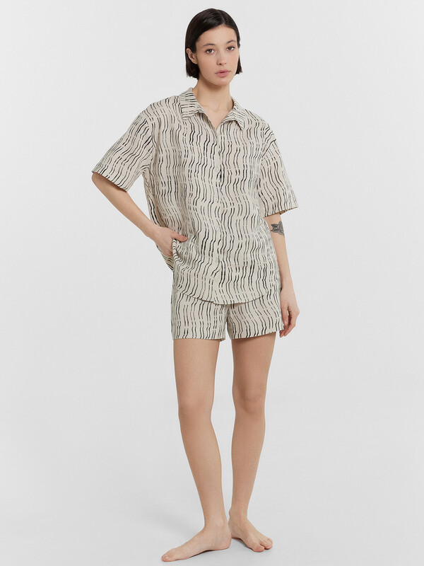 КОМПЛЕКТ ЖЕНСКИЙ (ЖАКЕТ, ШОРТЫ) 592498