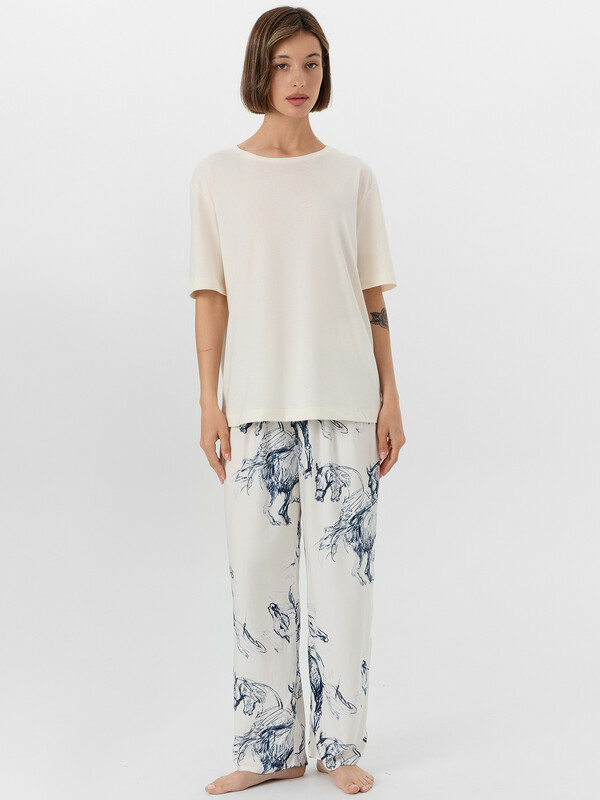 КОМПЛЕКТ ЖЕНСКИЙ (ФУТБОЛКА, БРИДЖИ) 592541