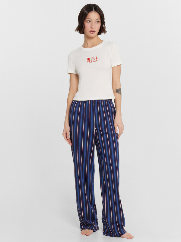 КОМПЛЕКТ ЖЕНСКИЙ (ФУТБОЛКА, БРЮКИ) 592588