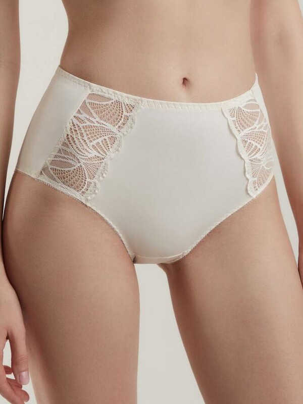 Трусы женские CONTE Трусы «слип» с высокой линией талии AURA RP2079