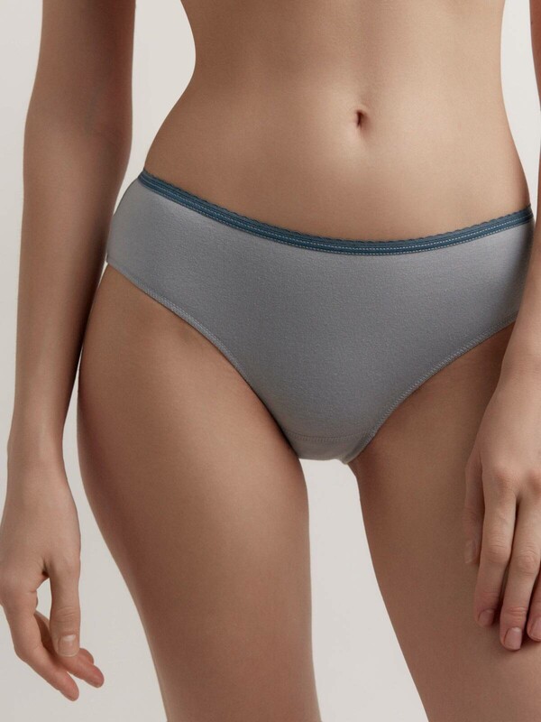 Трусы CONTE BASIC COLLECTION LB 2002.11  Трусы женские