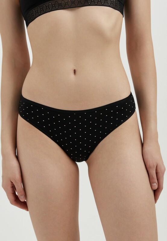 Базовое белье CONTE PRINT DOTS LB 2546 Трусы женские