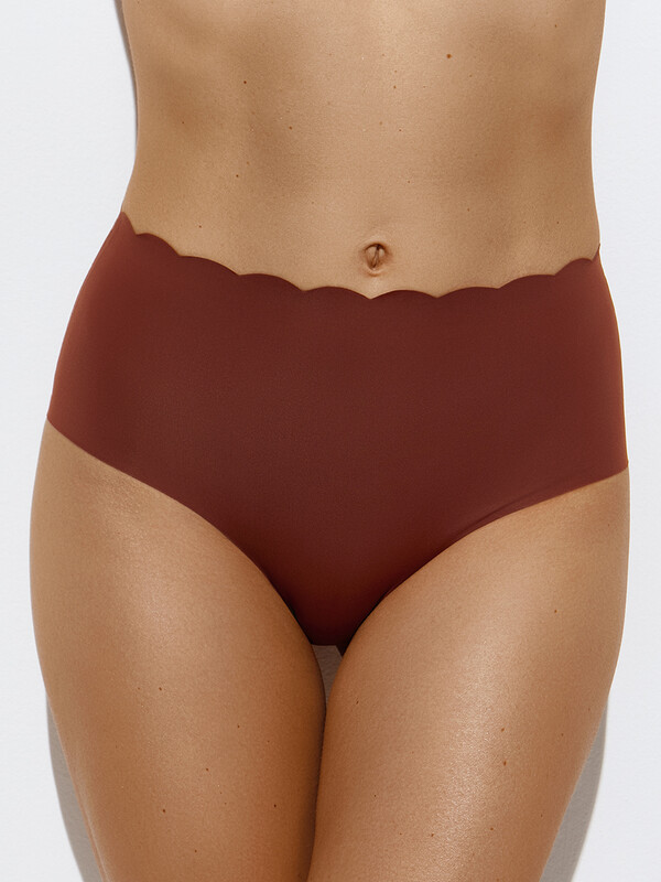 Слипы-макси INVISIBLE Слипы-макси INVISIBLE 3. OmD 2232B Invisible Slip Maxi (лазерная обработка кра