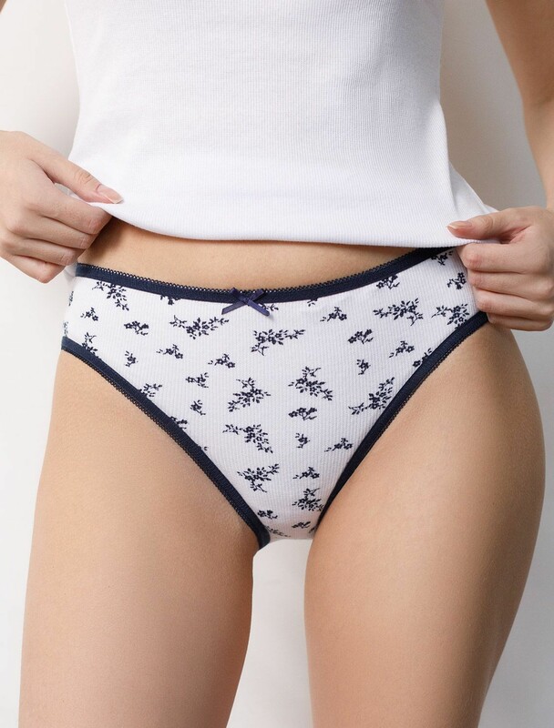 Трусы слипы со средней посадкой из эластичного трикотажа кашкорсе