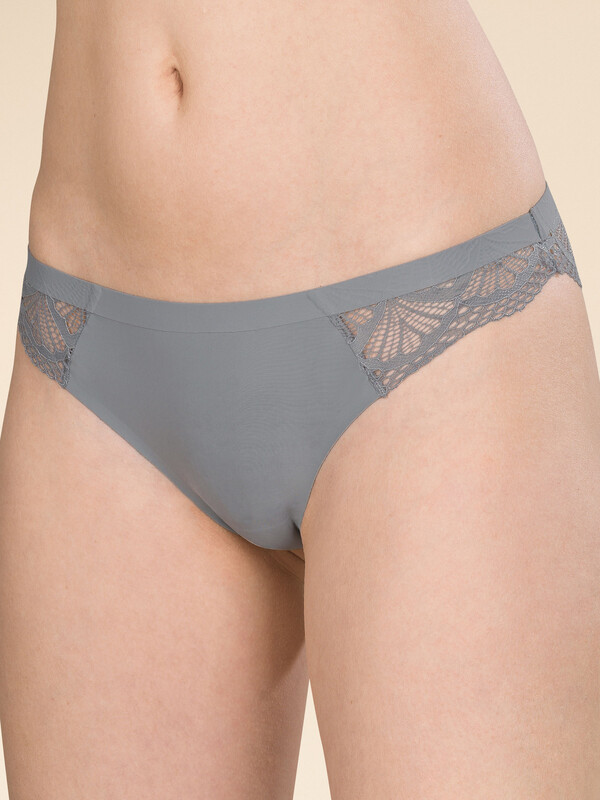 Трусы женские