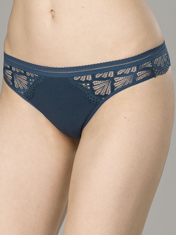 Трусы женские