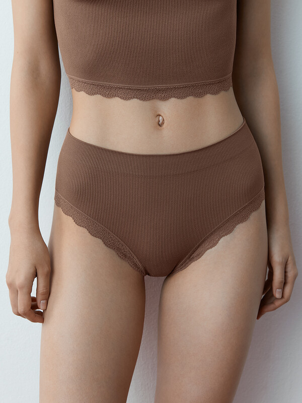 Слипы бесшовные Слипы бесшовные Mi 2221S French Chic Slip Midi, PA