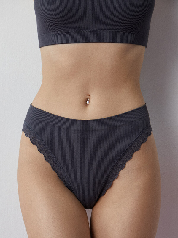 Слипы-альте бесшовные Слипы-альте бесшовные Mi 2241S French Chic Slip Alto, PA