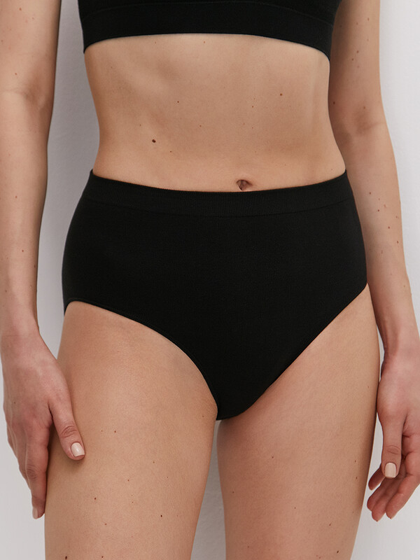 Слипы бесшовные Слипы бесшовные OmD 2231S Cotton Slip Maxi (трусы с поддерживающим эффектом), CO