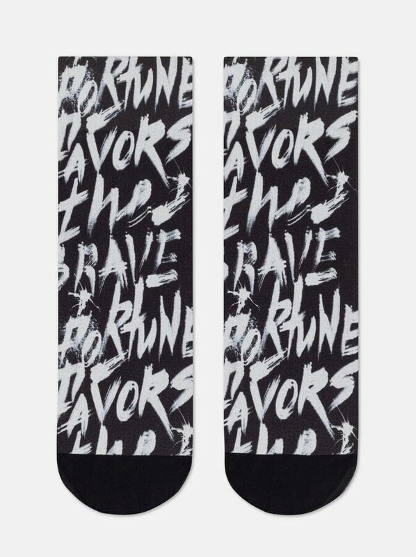 Полиамидные CONTE FANTASY Плотные носки с черным мыском и рисунком «Brave»