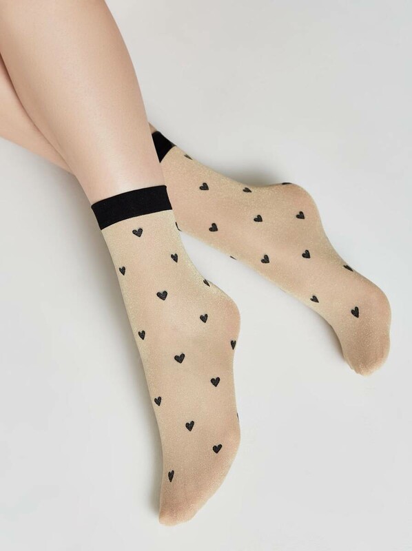 Полиамидные CONTE FANTASY Сияющие носки с объемными рисунками «Hearts»