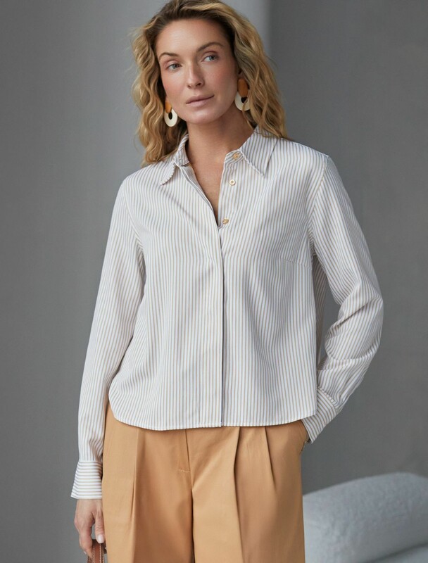 Укороченная блузка из эластичного хлопка