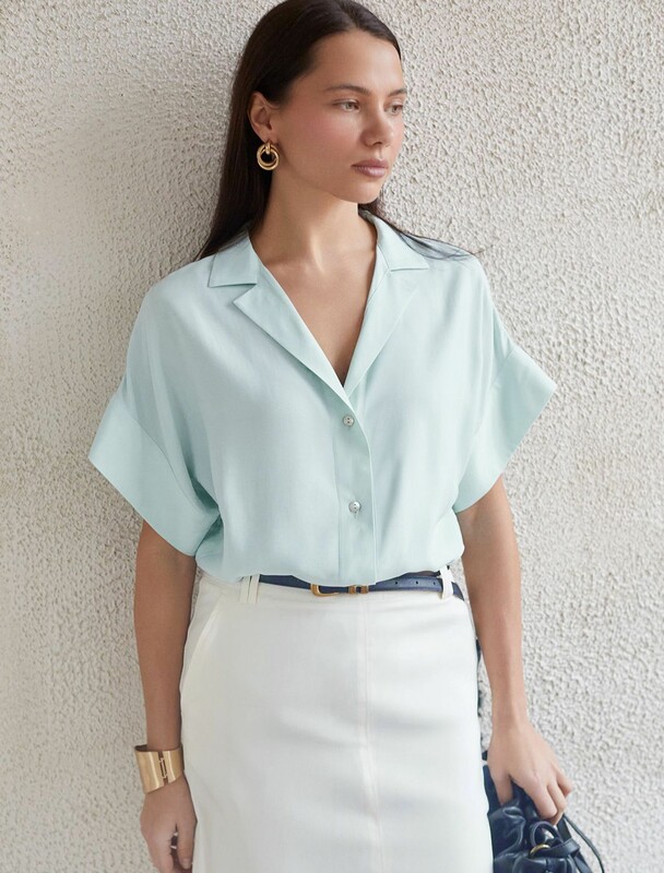 Блузка с коротким рукавом из вискозы с лиоцеллом