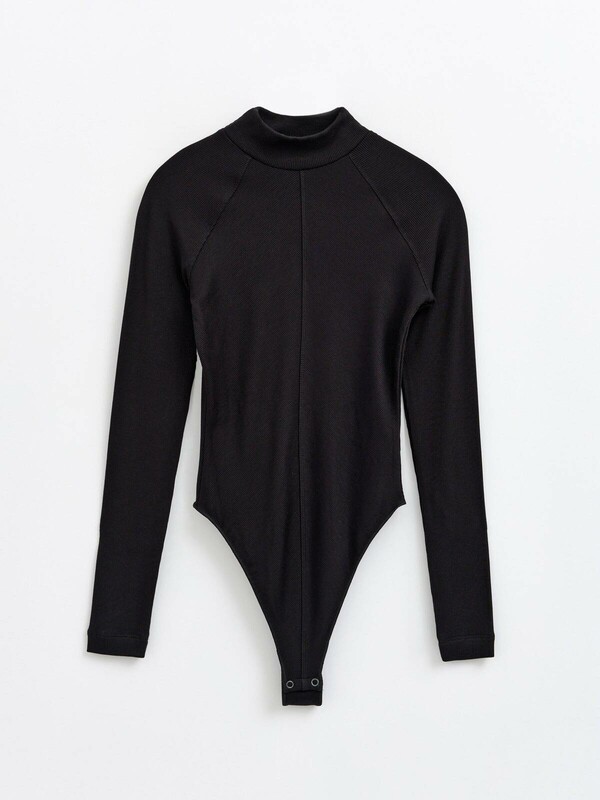 Боди CONTE LBD 2380 Боди с центральным швом из фактурного полотна с вискозой