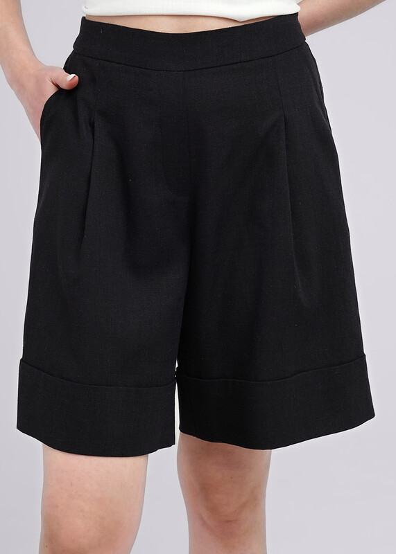 Шорты женские