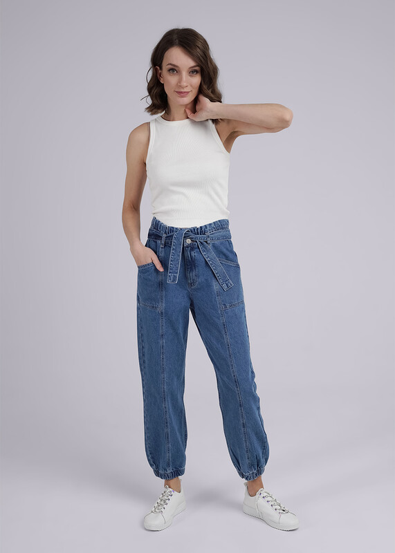 Джинсы женские