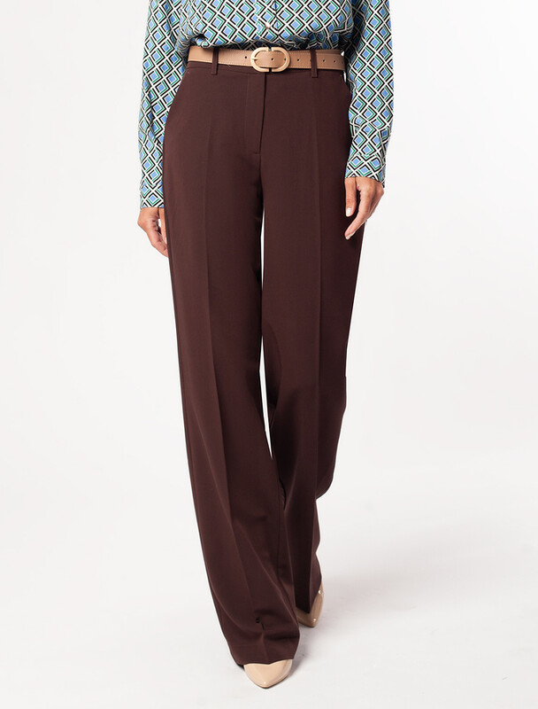 Прямые брюки из эластичной поливискозы