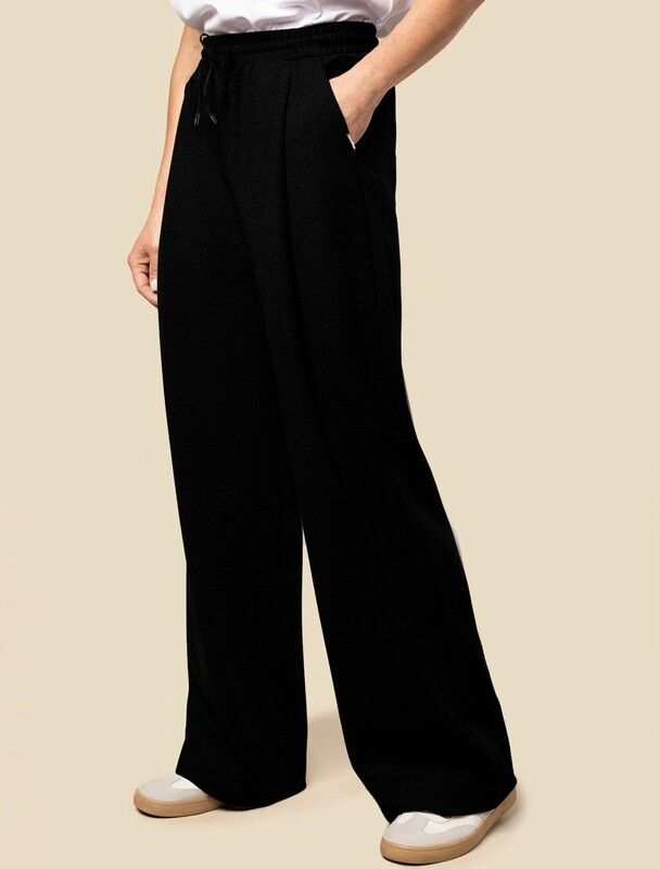 Трикотажные широкие брюки со шнурком