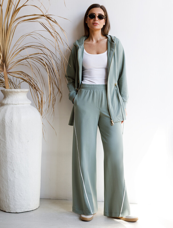 Свободные брюки  из тонкого премиального футера с эластаном