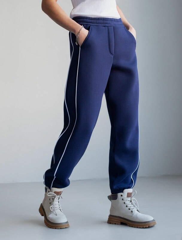 Теплые брюки джоггеры из эластичного футера трехнитки с начесом