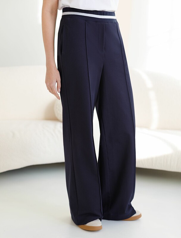 Брюки прямые со стрелками из премиального футера двухнитки с эластаном