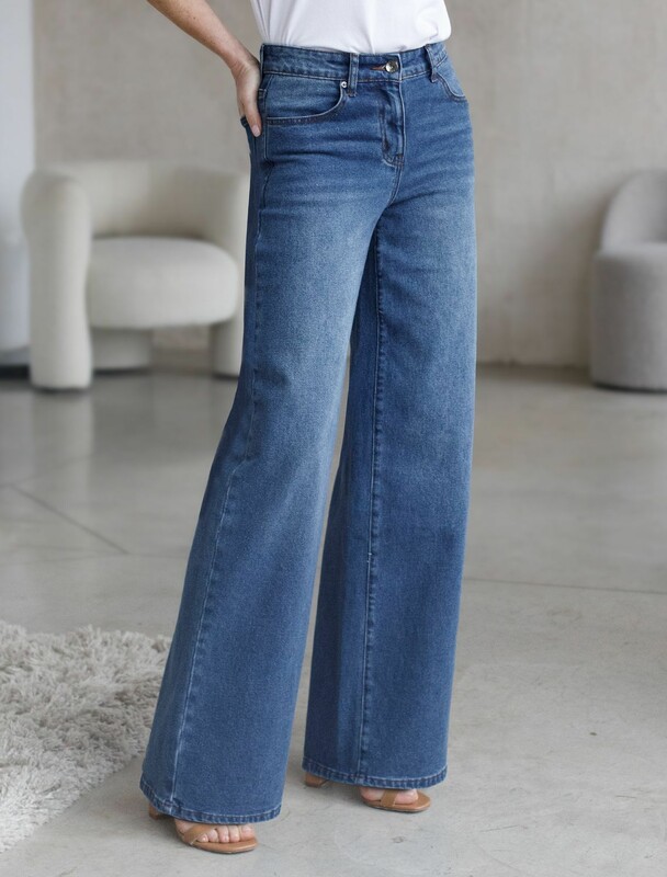 Джинсы трубы из эластичного денима