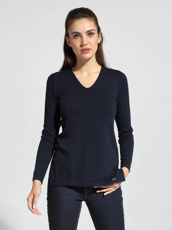 Джемперы CONTE LDK 056 Удлиненный вязаный пуловер с разрезами по бокам