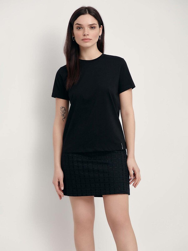 Джемпер женский CONTE Базовая футболка из хлопка LD 1644