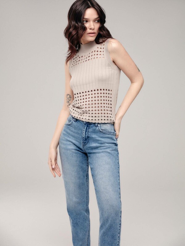 Джемпер женский CONTE Джемпер без рукавов с ажурным переплетением  LDK 194