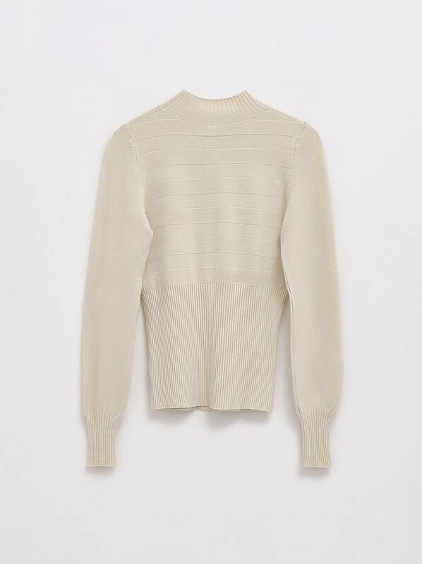 Вязаные джемперы CONTE LDK 280 Джемпер прилегающего силуэта из пряжи с вискозой