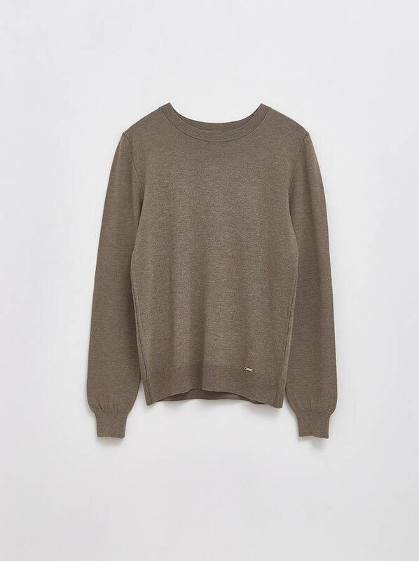 Вязаные джемперы CONTE LDK 278 Базовый джемпер прямого силуэта из пряжи с вискозой